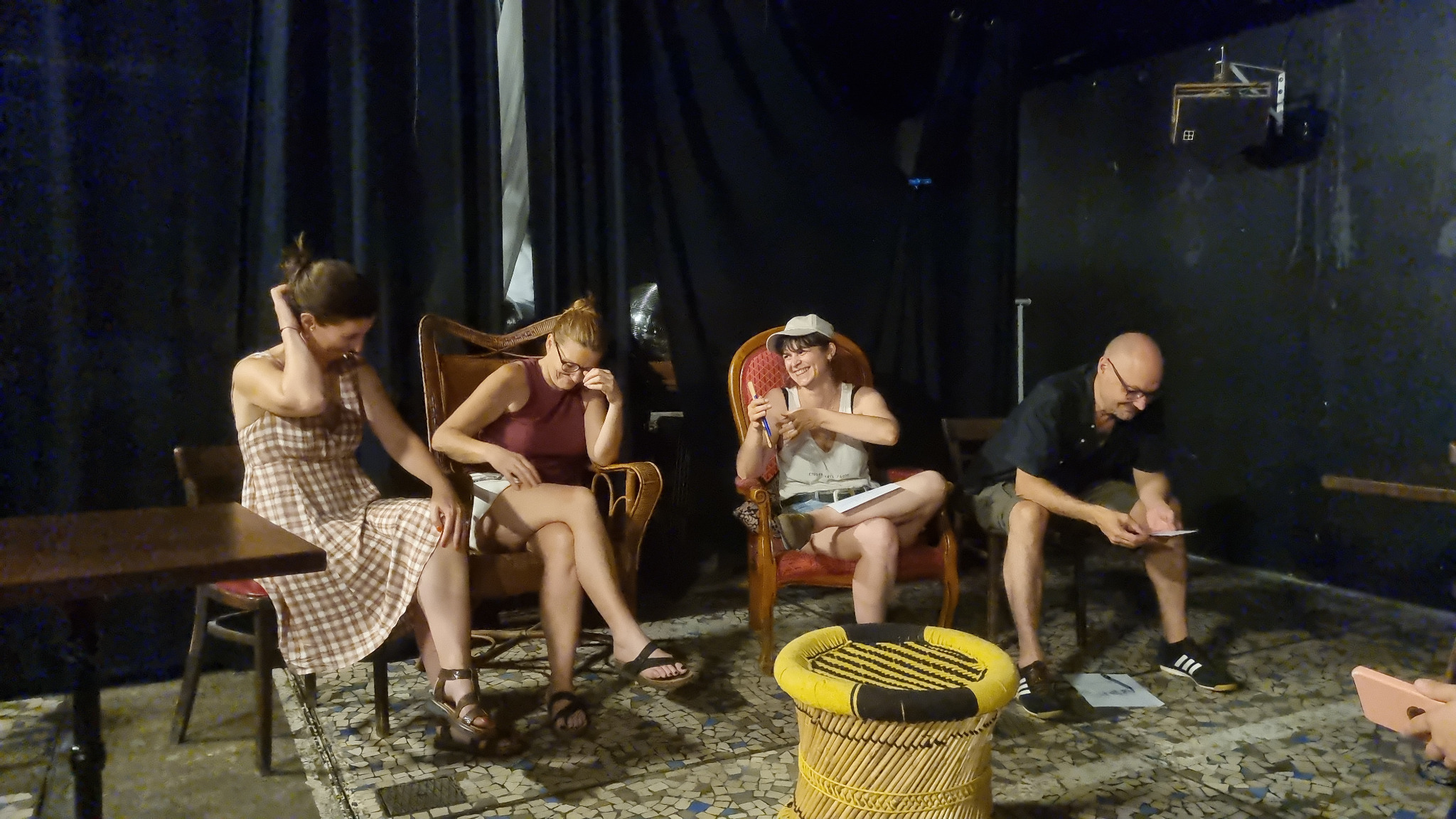 Présentation collective des histoires à la fin de l’atelier